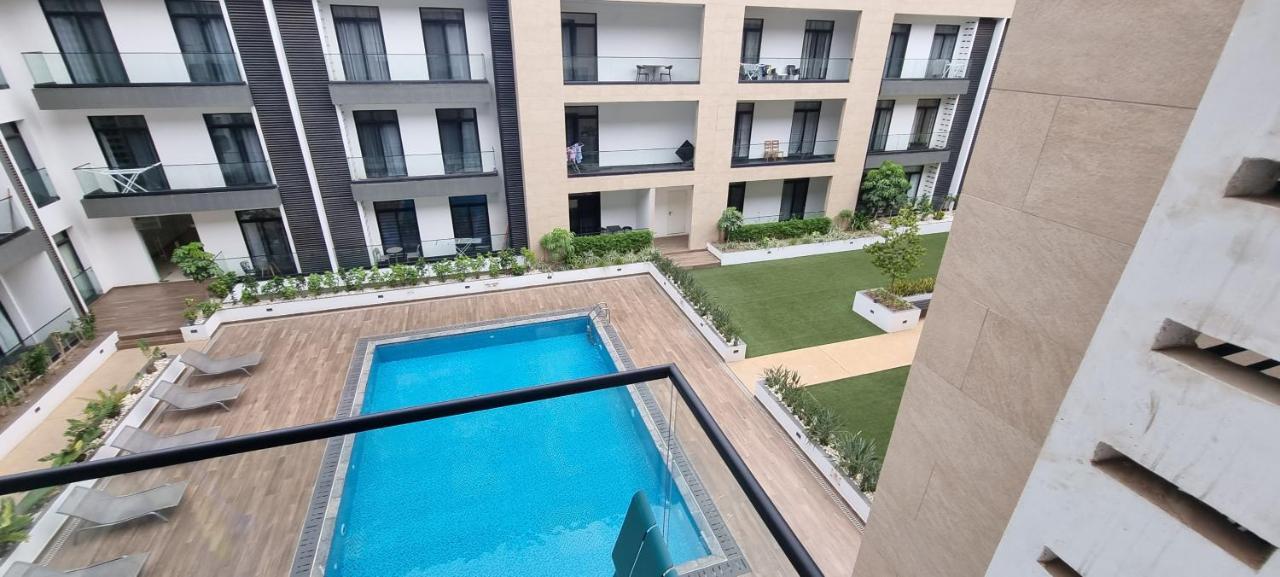Embassy Gardens Luxury Suites Cpg Acra Exterior foto
