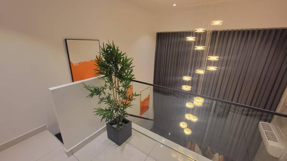 Embassy Gardens Luxury Suites Cpg Acra Exterior foto